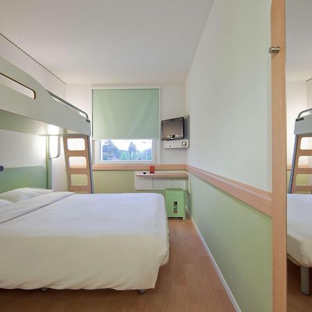 ไอบิส บัดเจ็ต เฌเนฟ เปอตี-ล็องซี Hotel Lancy ภายนอก รูปภาพ